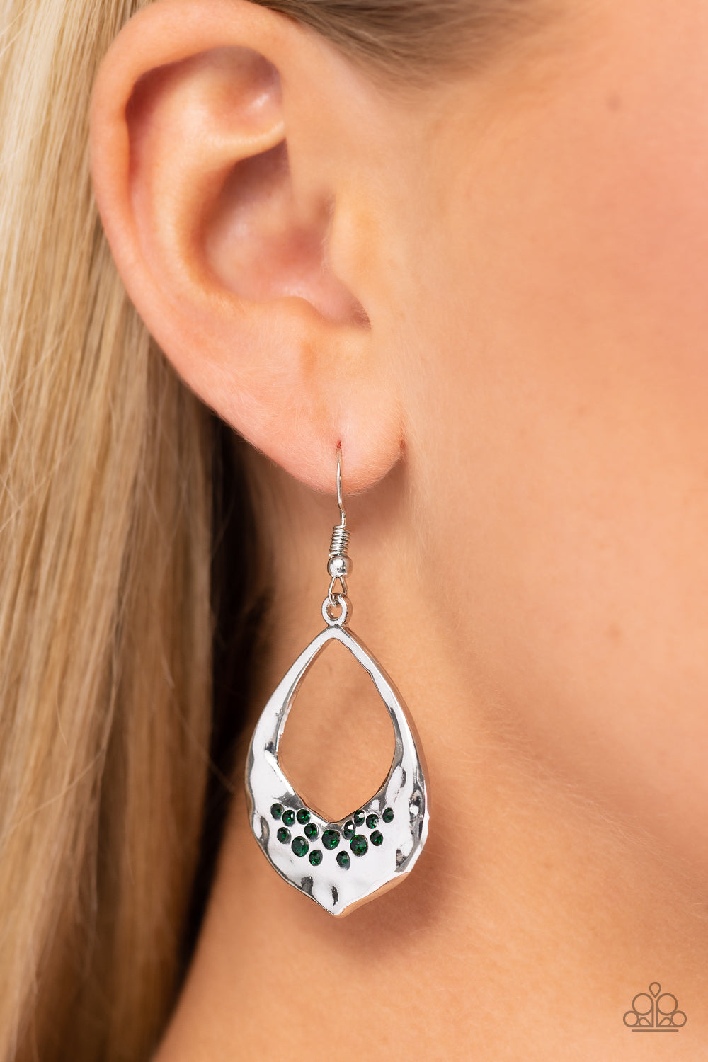 CACHE Reserve - Green Earring