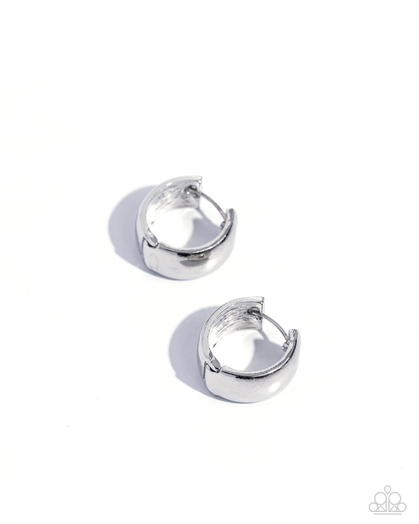 Signature Sheen - Silver Earring