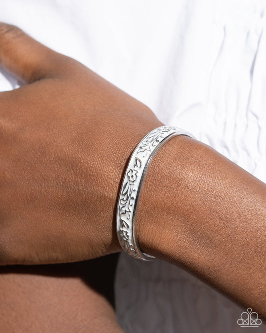 Vintage Value - White Bracelet