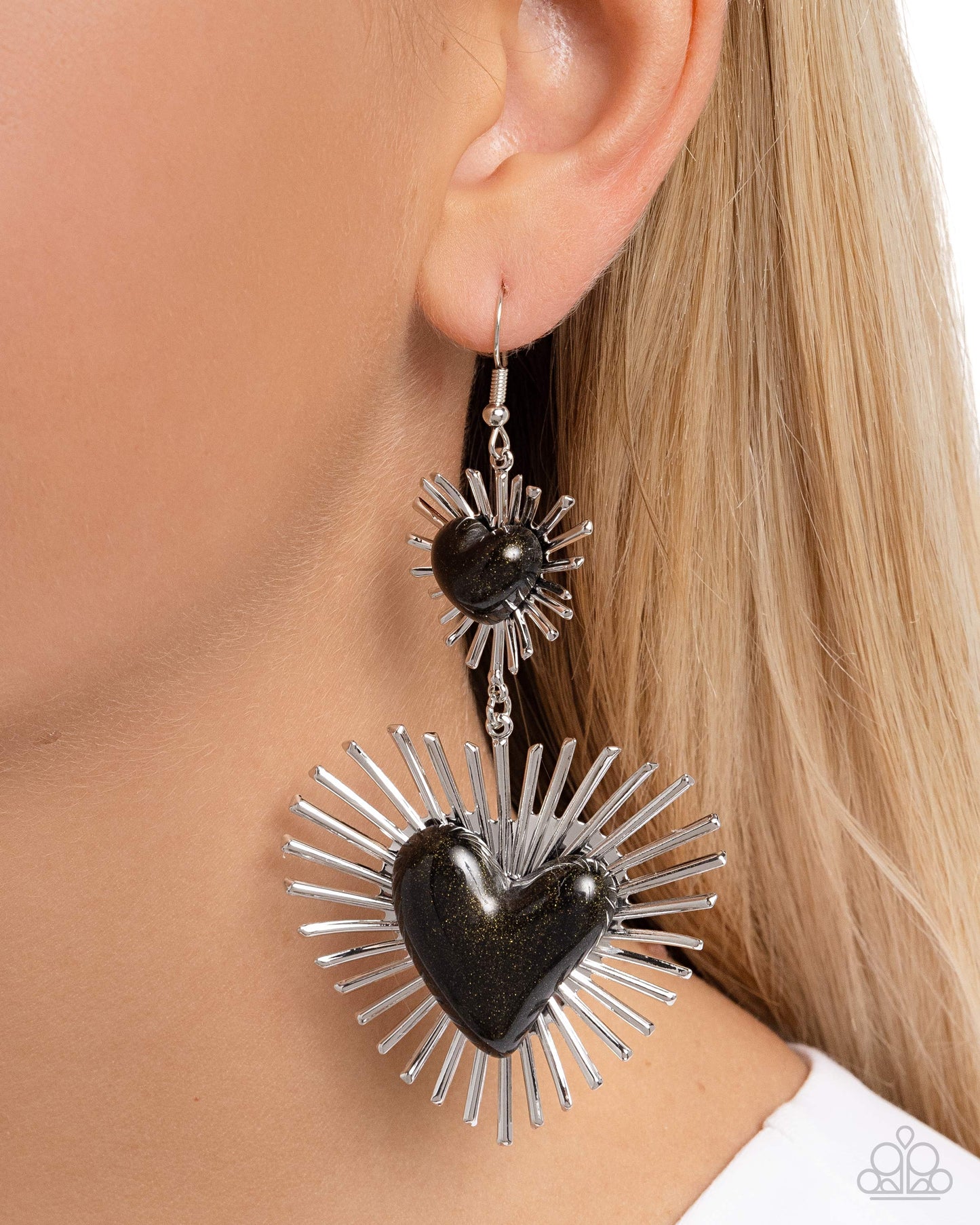 Sunburst Sweethearts - Black Earring