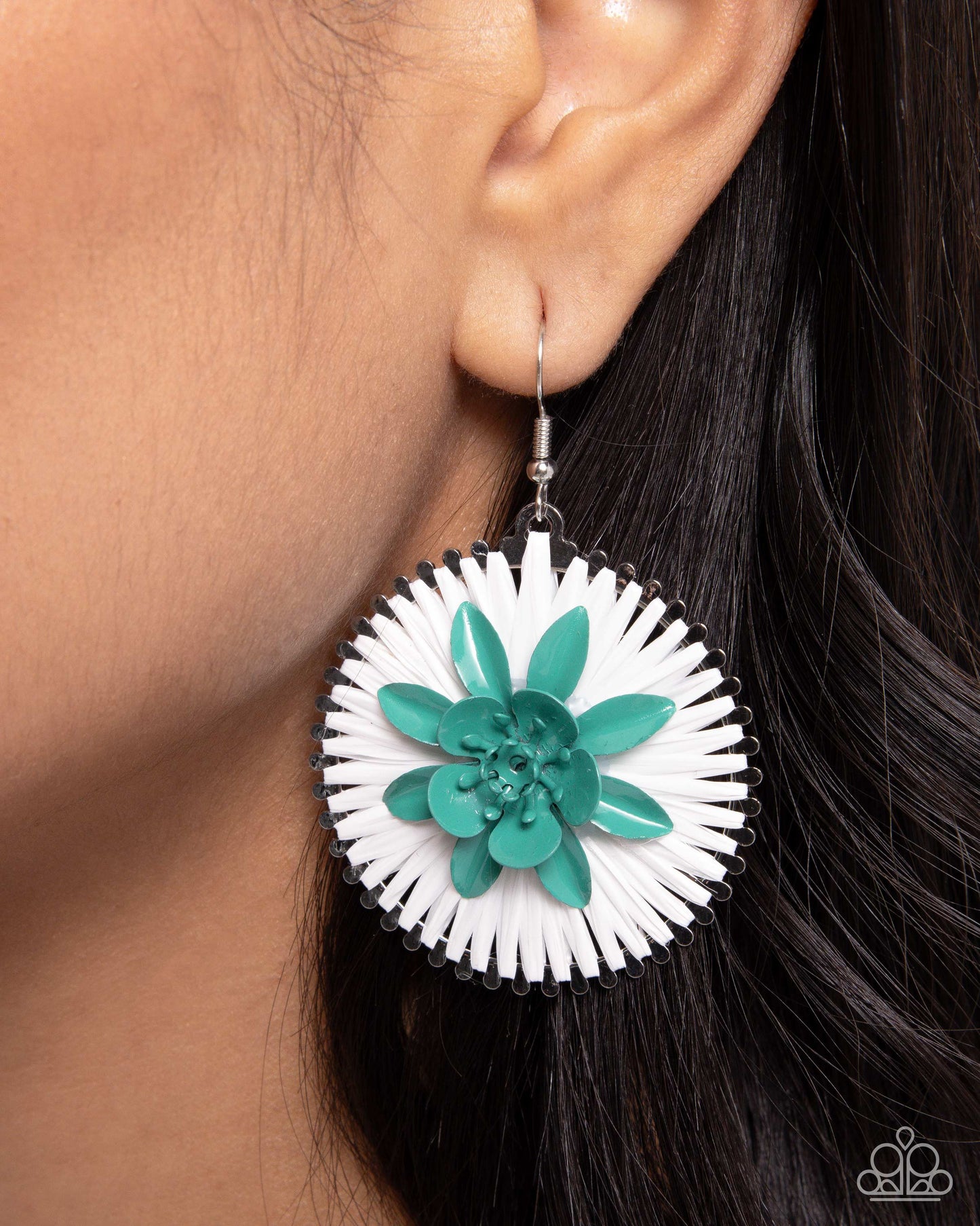 Dancing Daydream - Green Earring