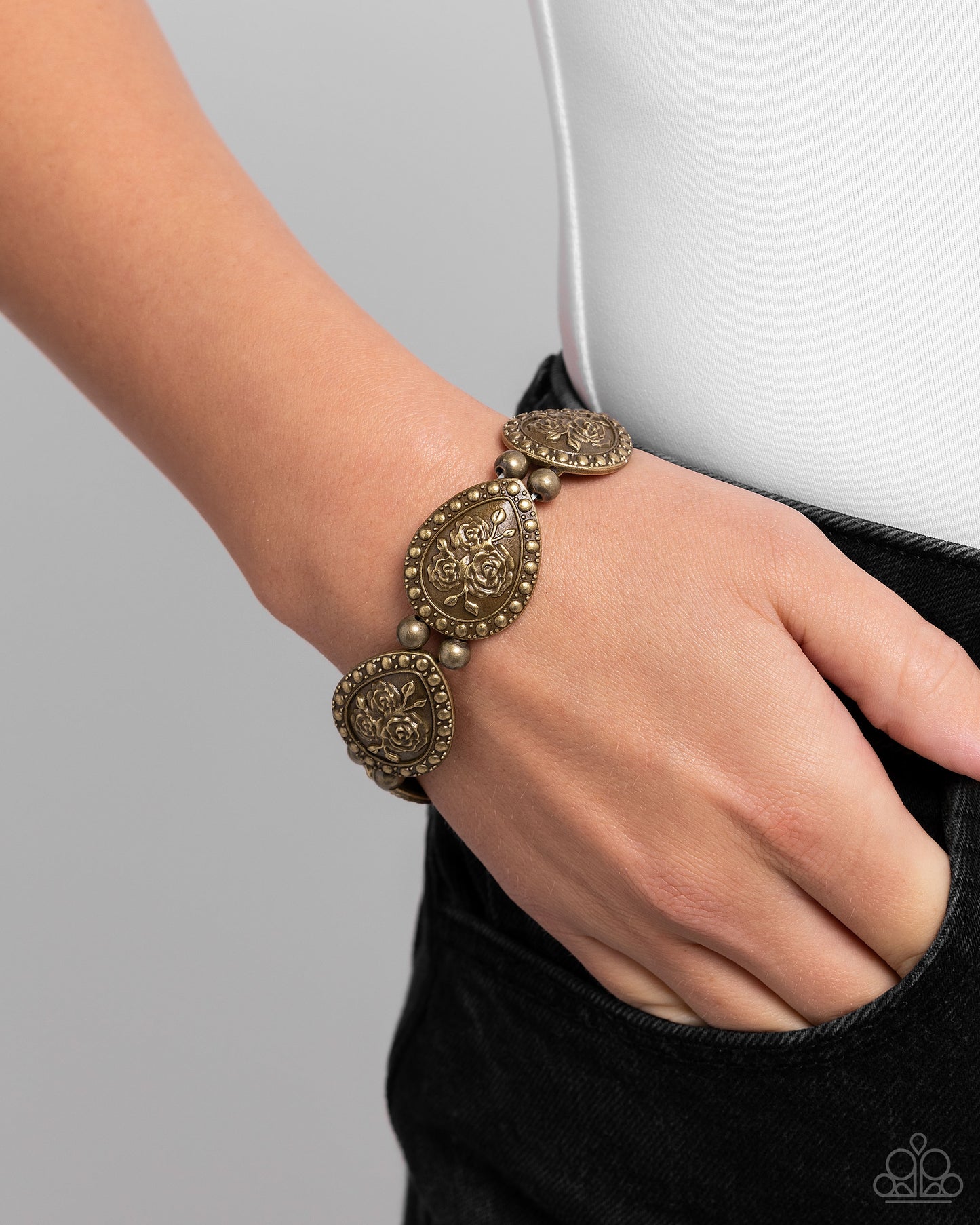 Roaring Rose - Brass Bracelet