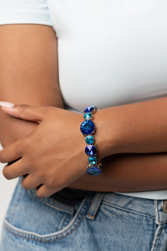 Refreshing Radiance - Blue Stretch Bracelet - Life of the Party Exclusive - August 2023