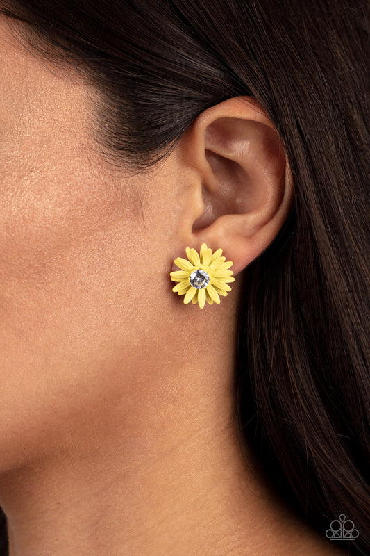 Sunshiny DAIS-y - Yellow Earring