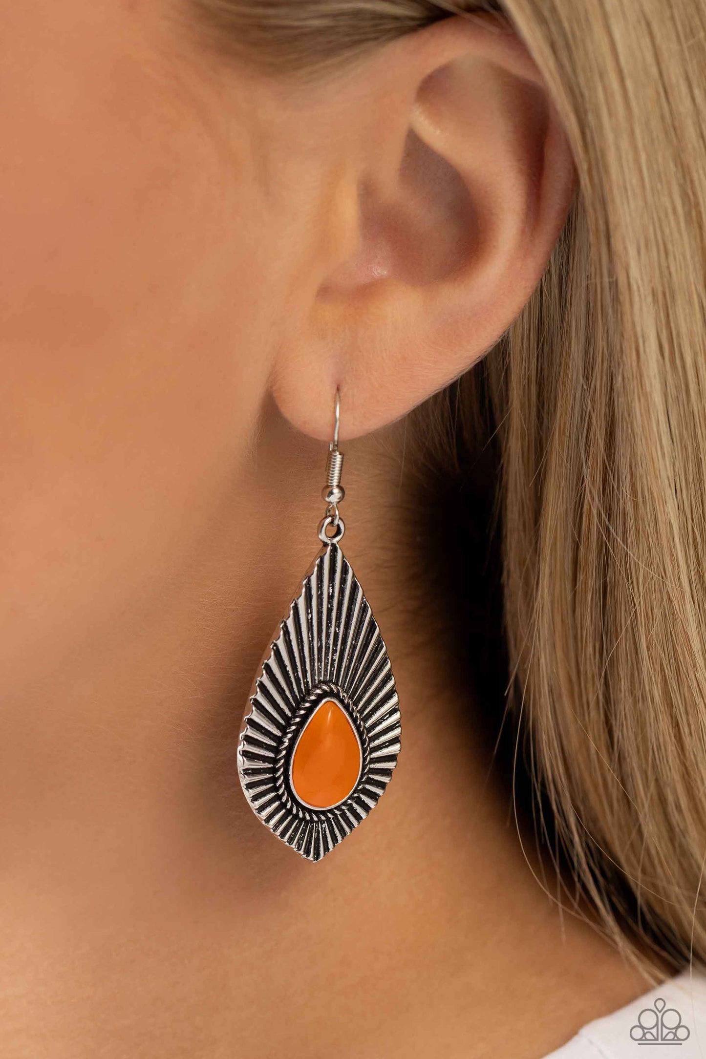 SOUL-ar Flare - Orange Earring