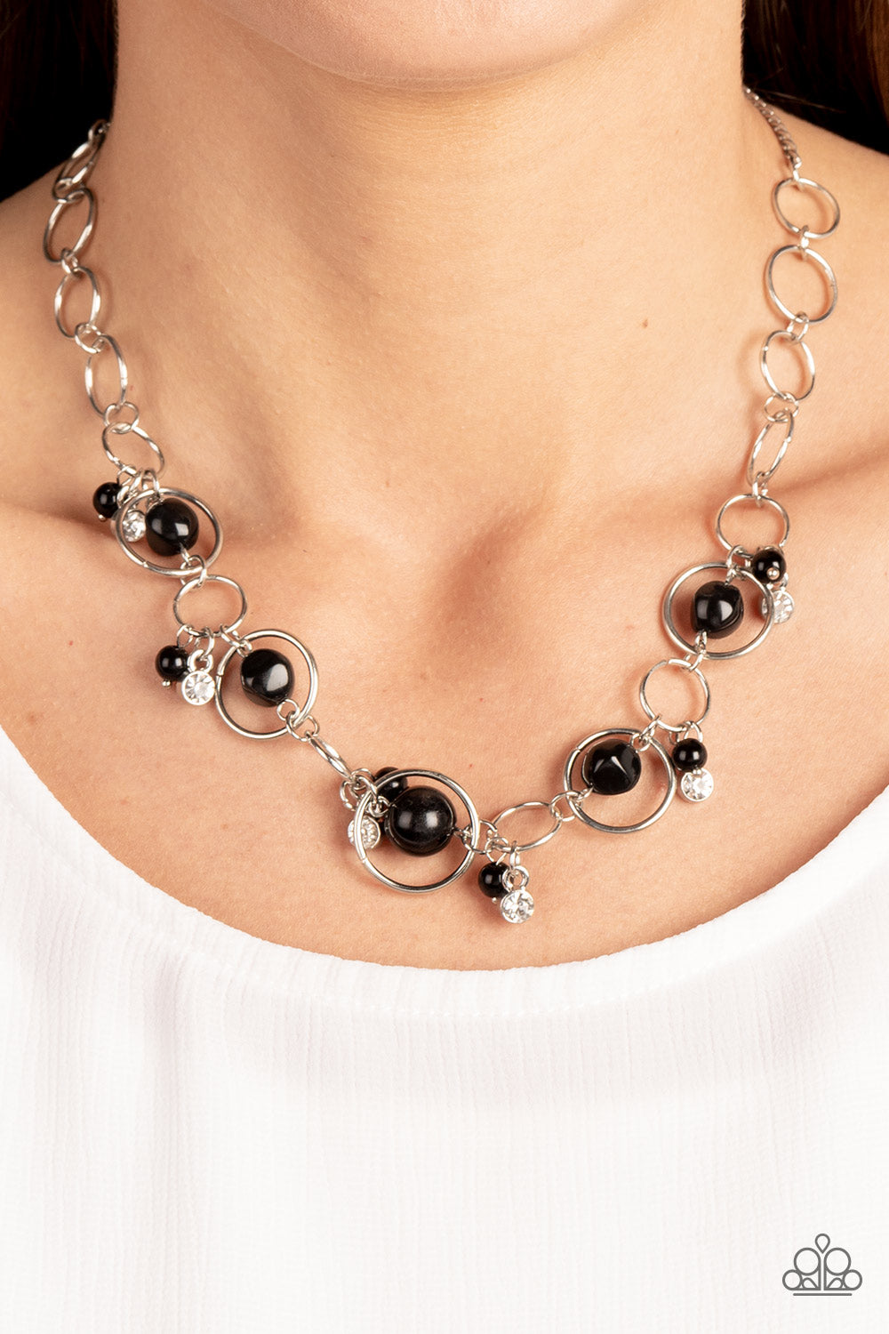 Think of the POSH-ibilities! - Black Necklace