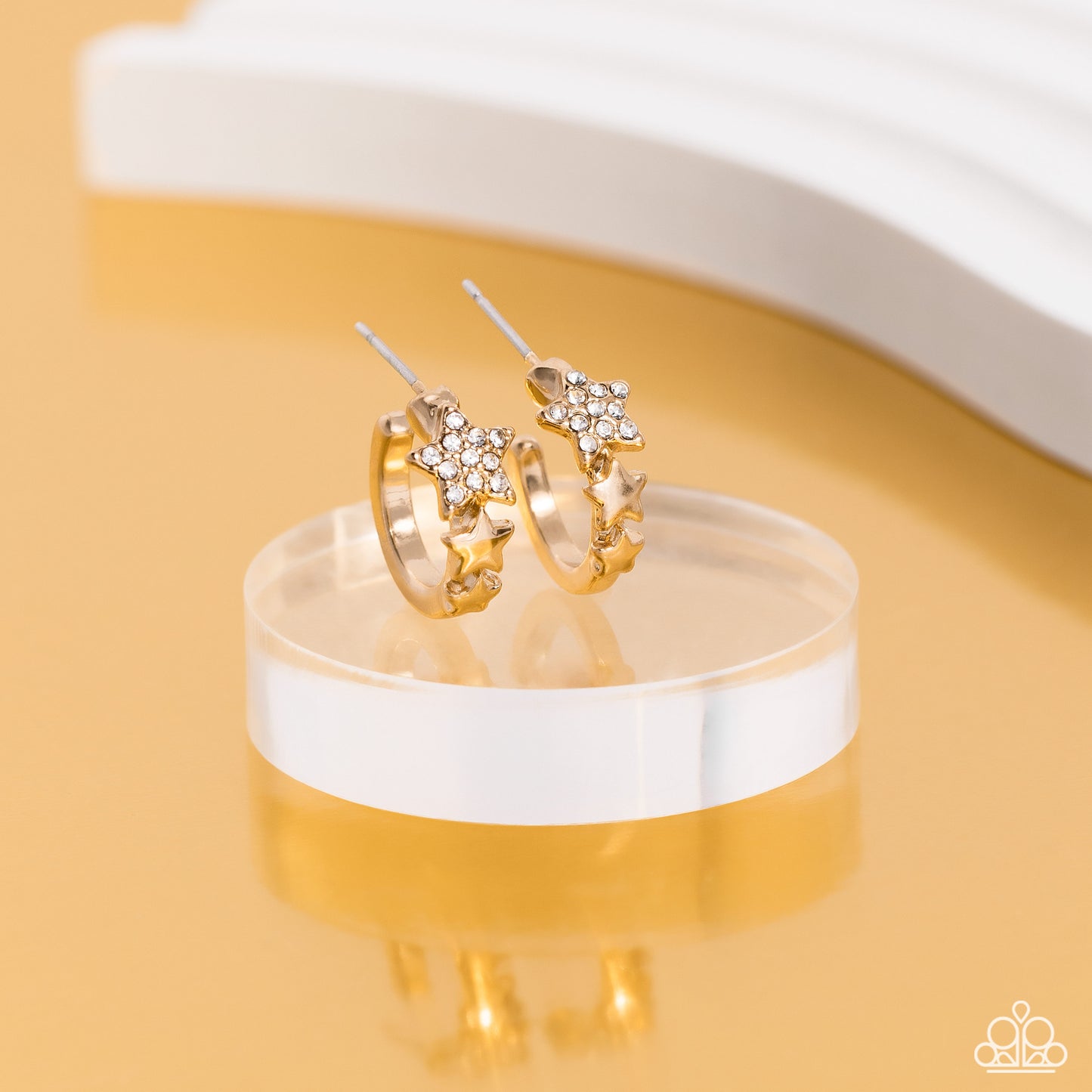 Starfish Showpiece - Gold Earring