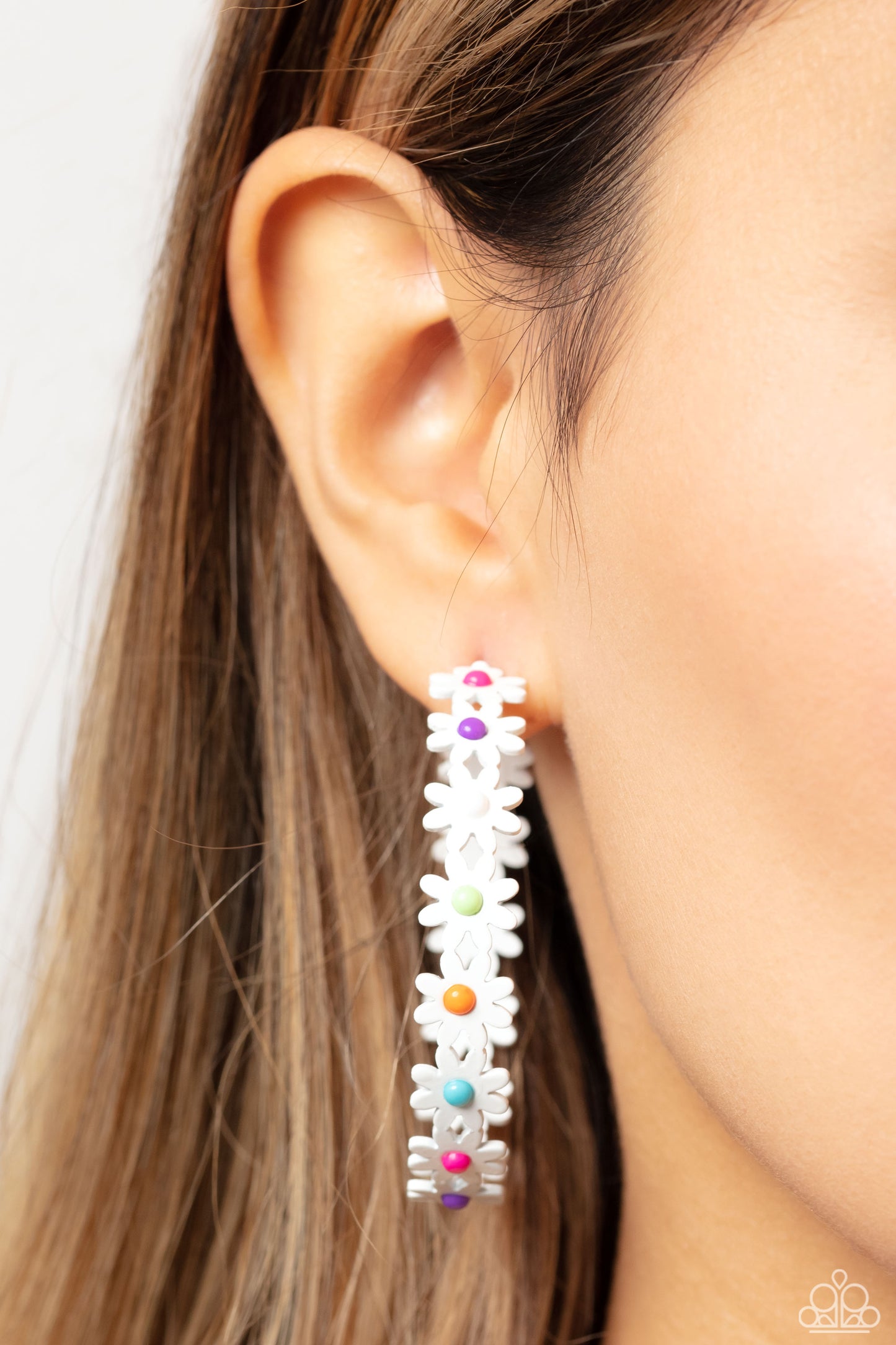 Daisy Disposition - Multi Earring