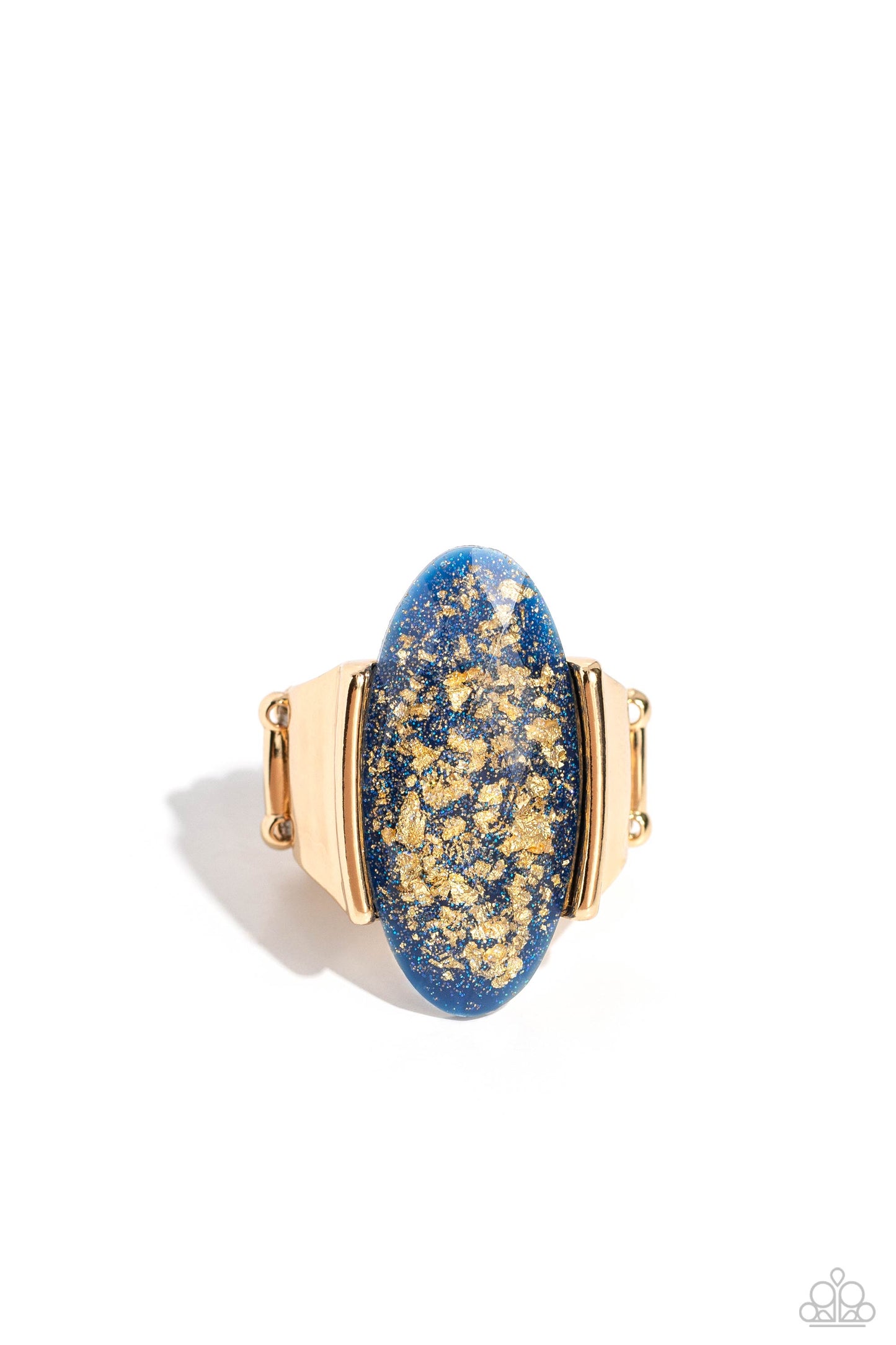 Shimmery Sovereign - Blue Ring set in Gold