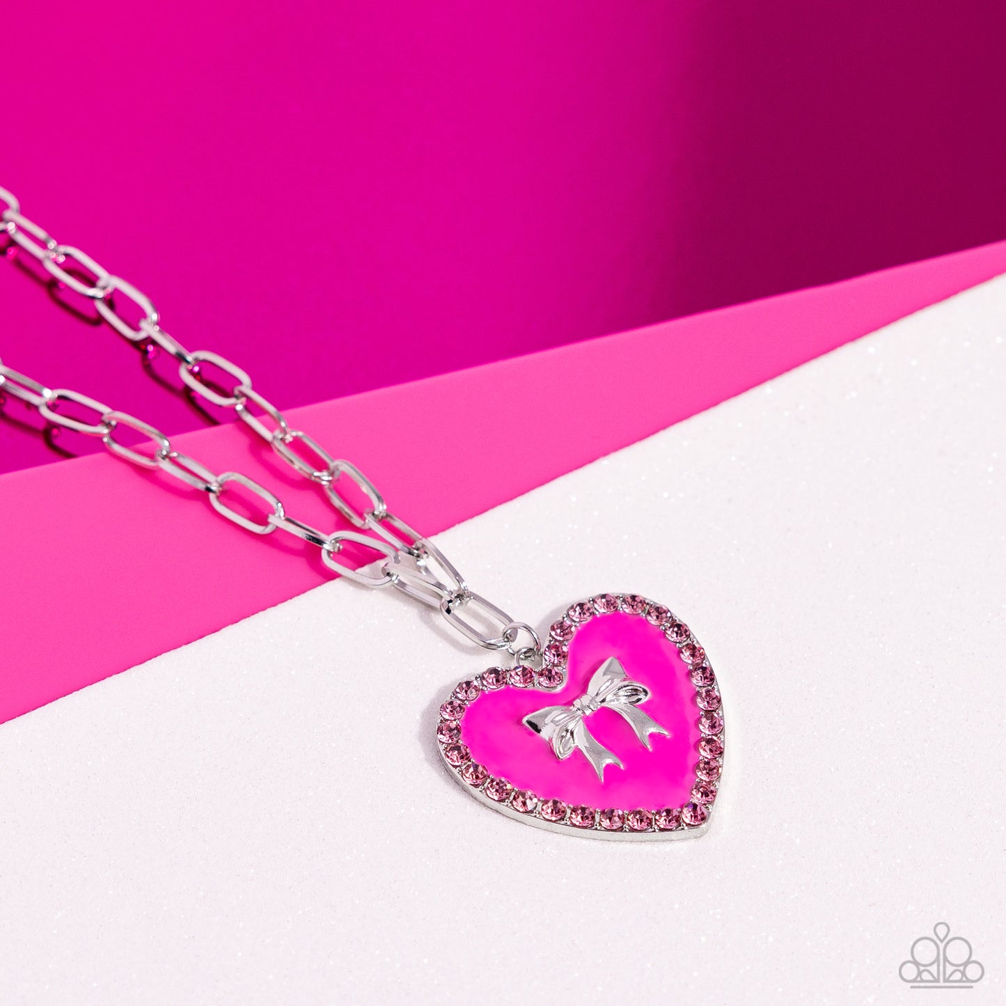 Romantic Gesture - Pink Necklace