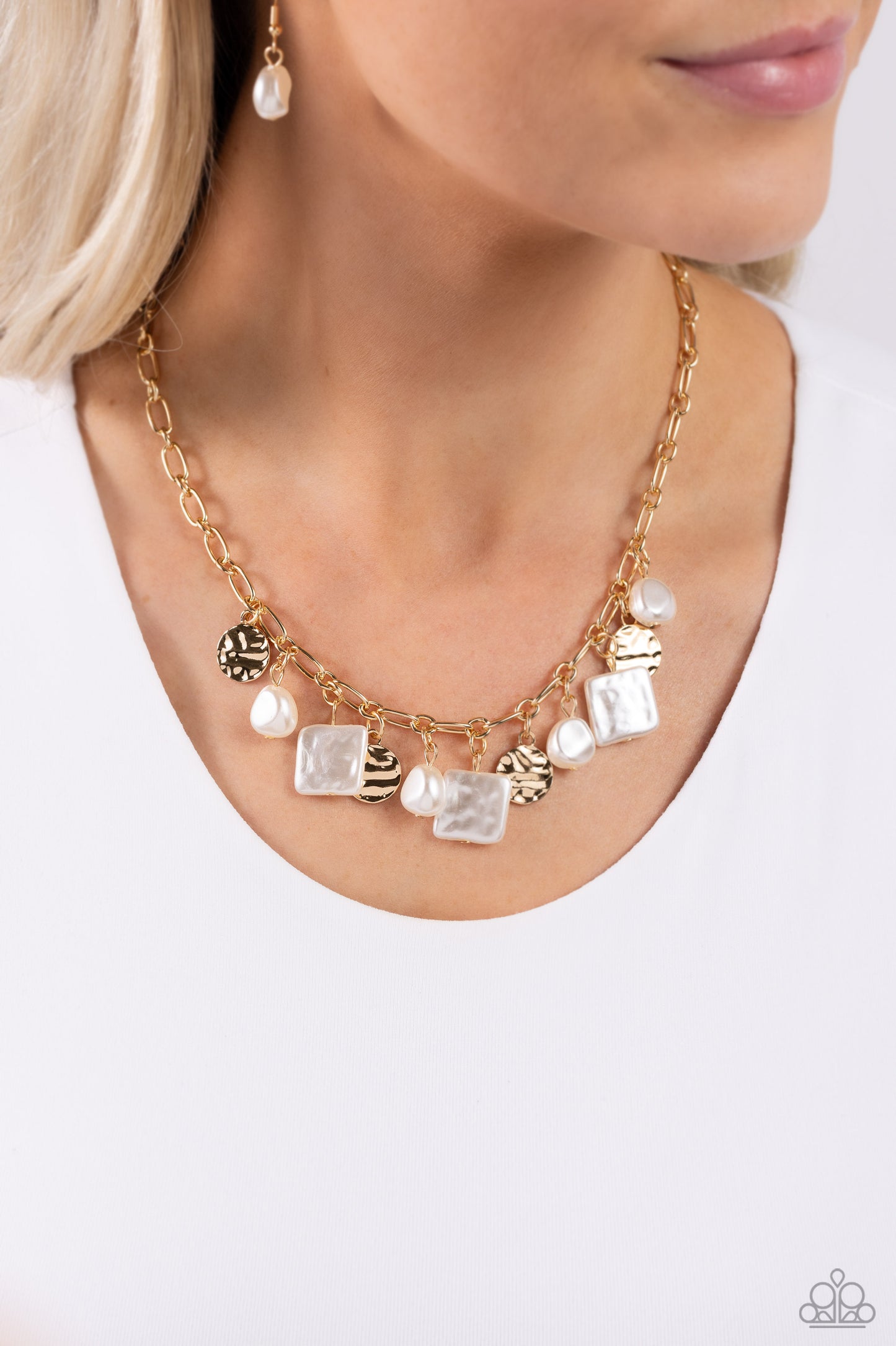 Sophisticated Squared - Gold Necklace