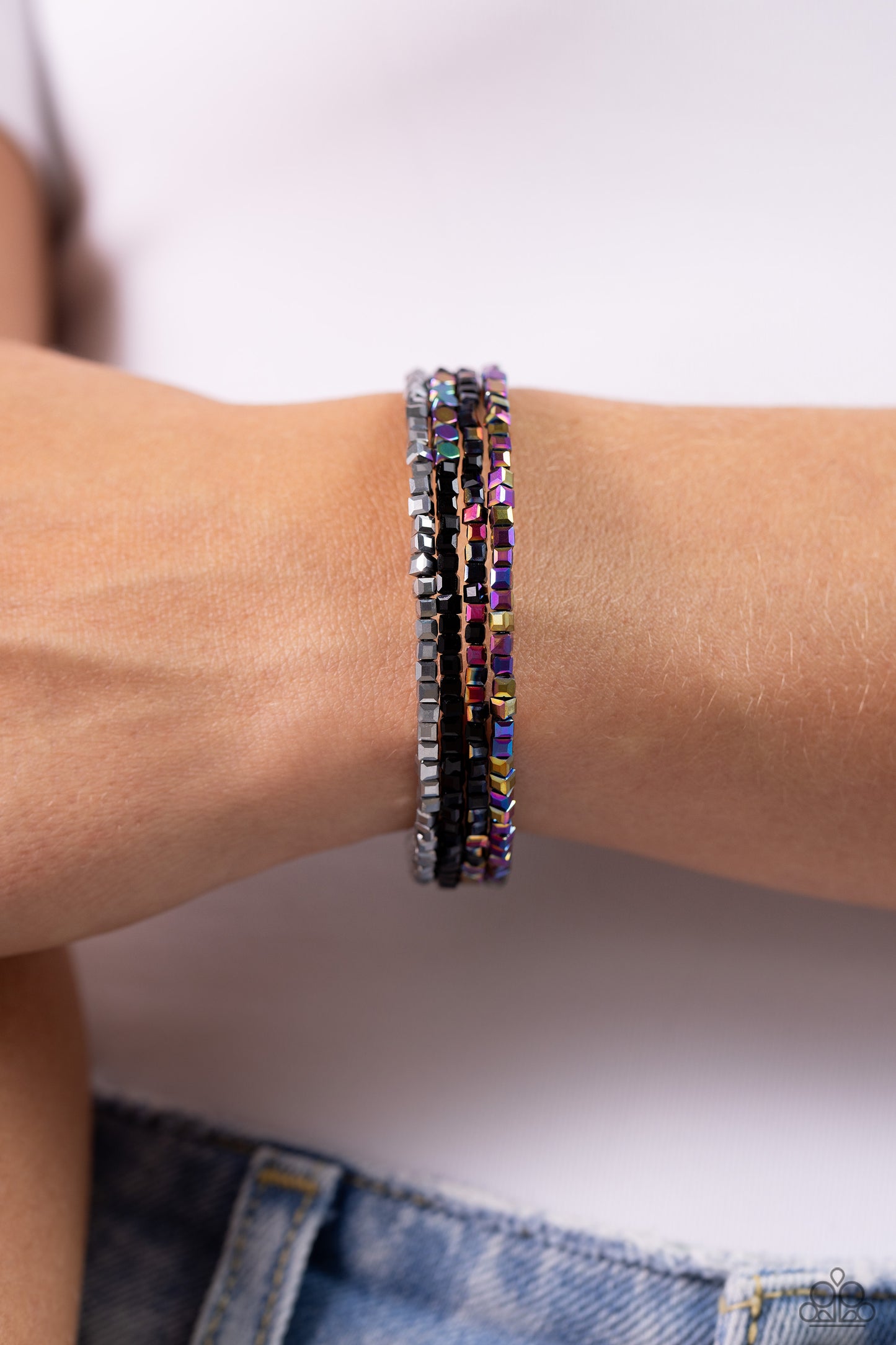 Dainty Dancer - Black Bracelet