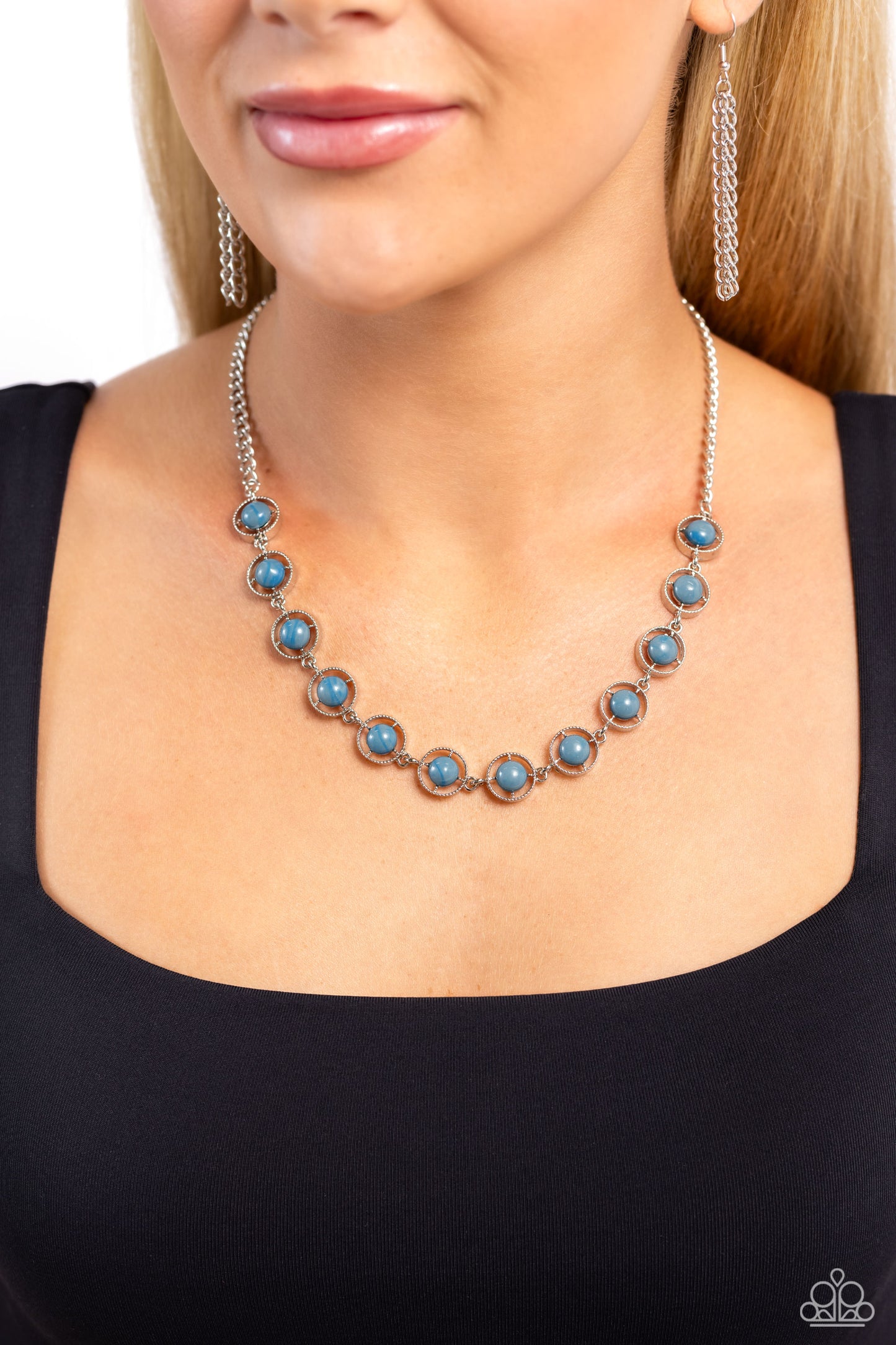 Going Global - Blue Necklace