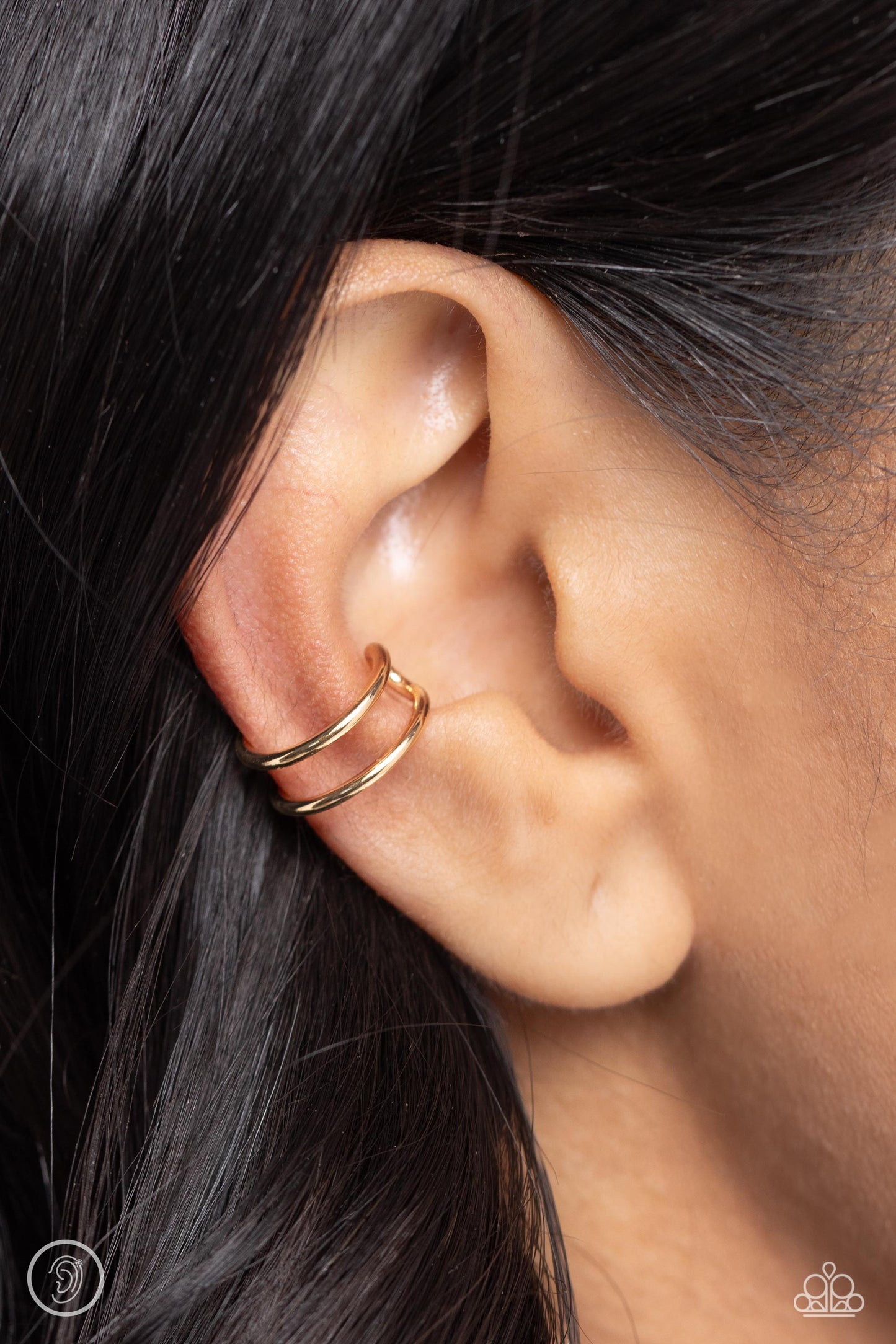 Metallic Moment - Gold Cuff Earring